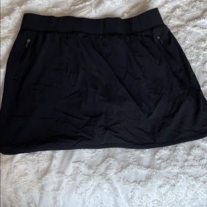 Tek Gear, black skort